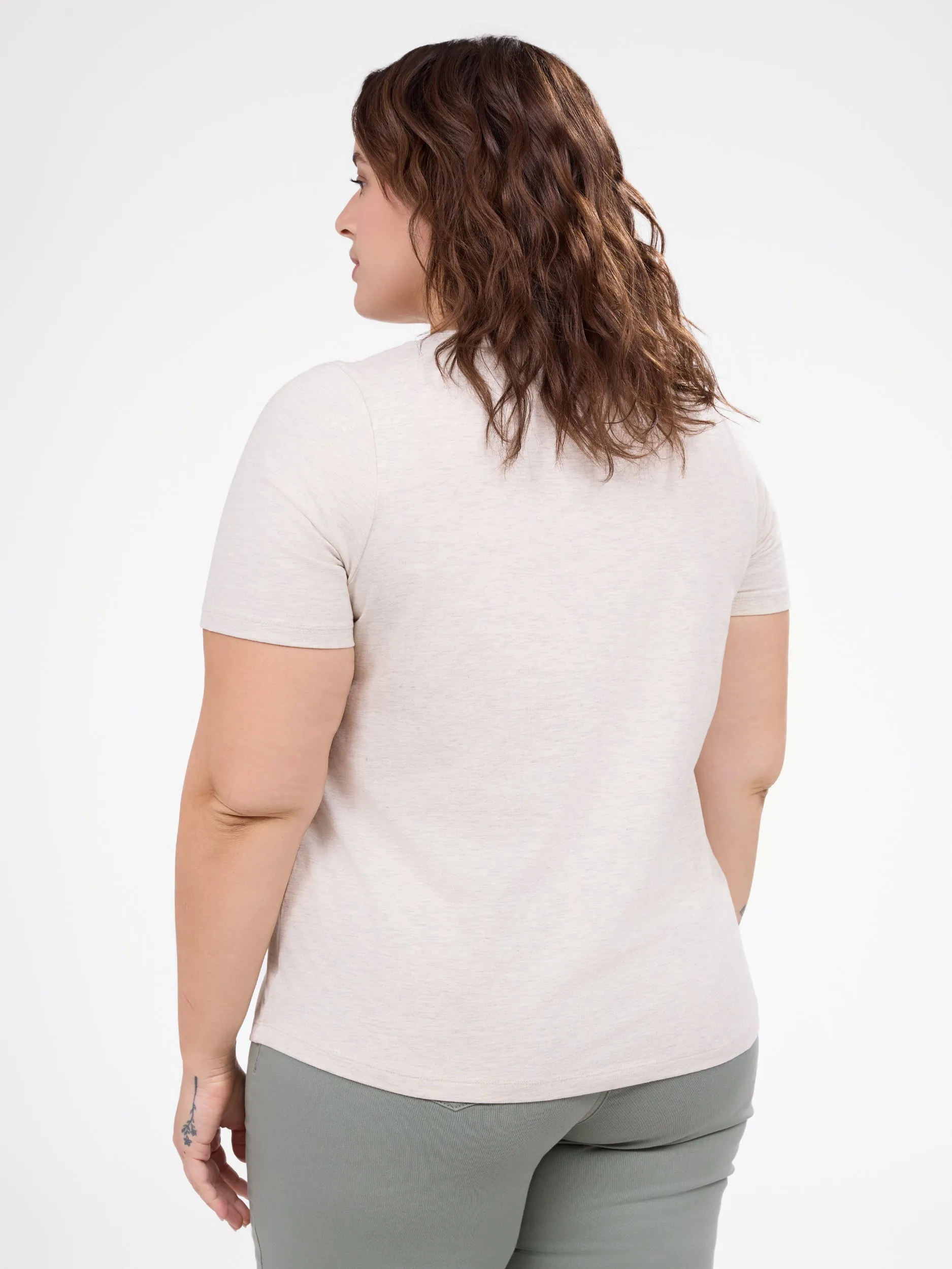 Short-sleeve semi-fitted t-shirt sold by Claire France product image thumbnail 3