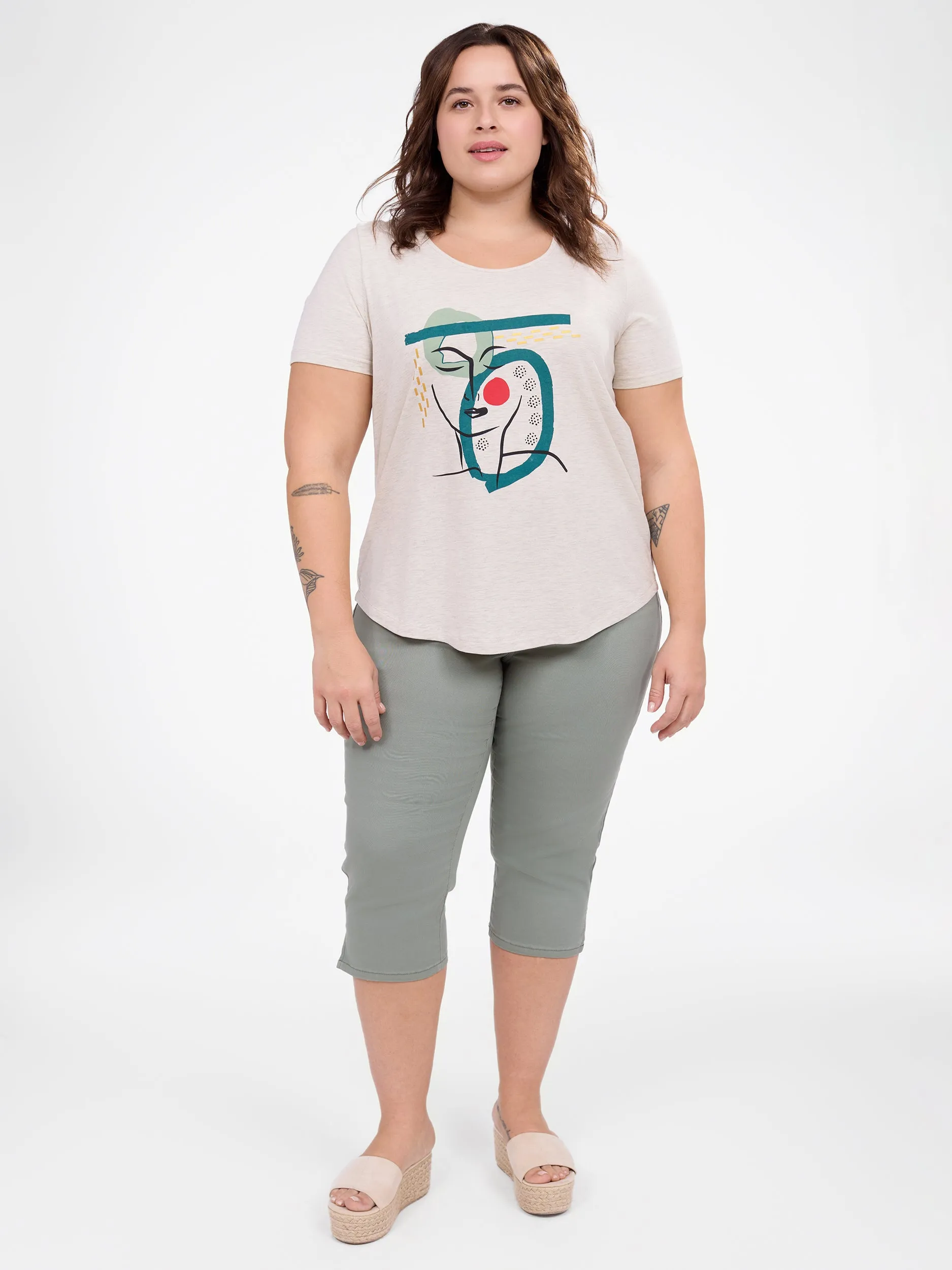 Short-sleeve semi-fitted t-shirt sold by Claire France product image thumbnail 2