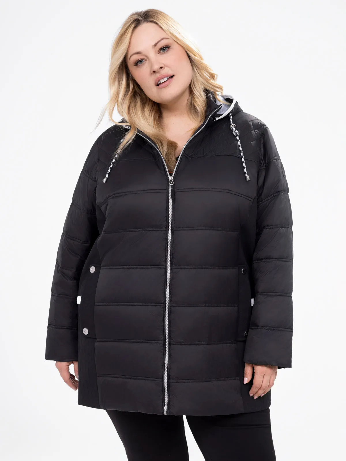 Short semi-fitted coat sold by Claire France