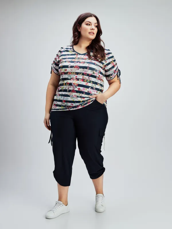 Short-sleeve semi-fitted t-shirt sold by Claire France