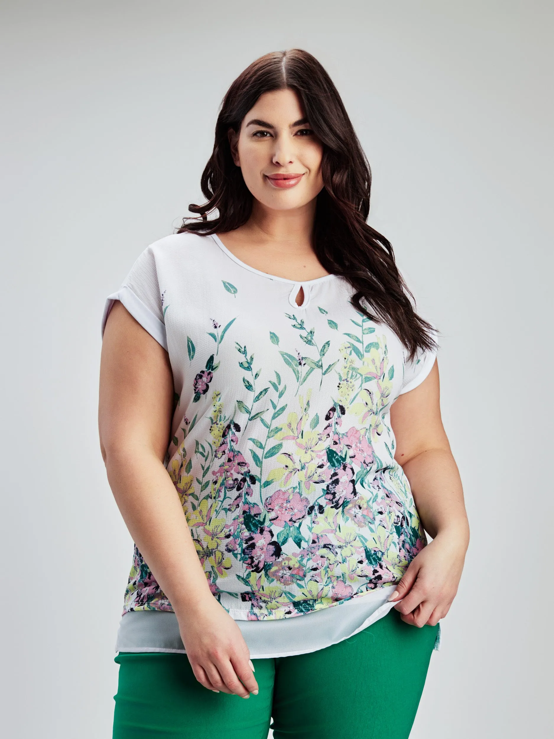 Short-sleeve loose tunic sold by Claire France product image thumbnail 2