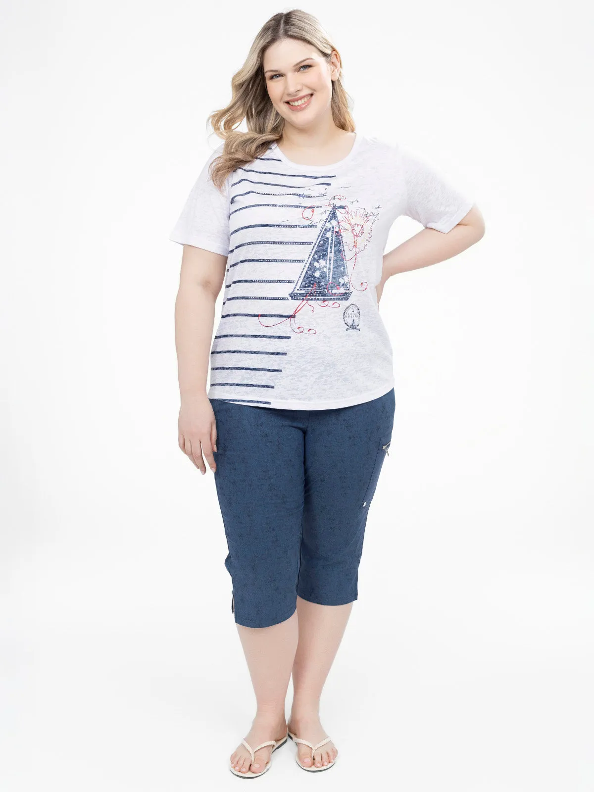 Short-sleeve semi-fitted t-shirt sold by Claire France product image thumbnail 2