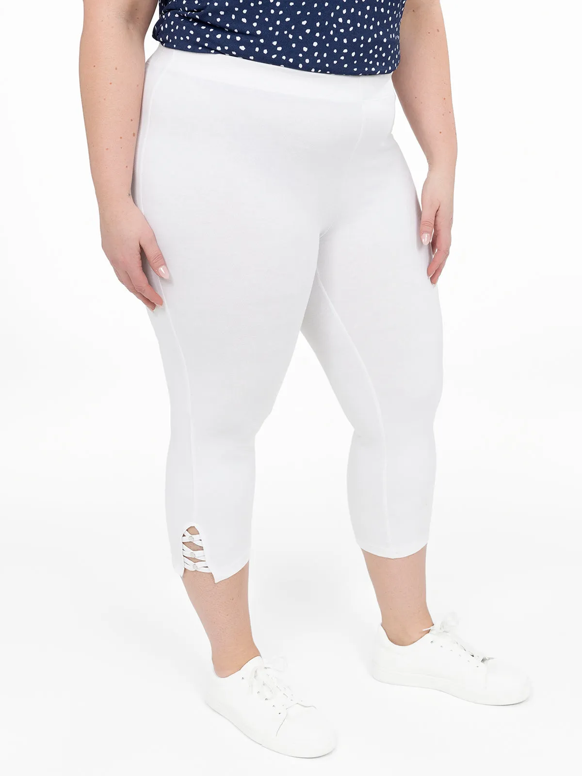 Skinny fitted knit pull-on capri sold by Claire France product image thumbnail 5