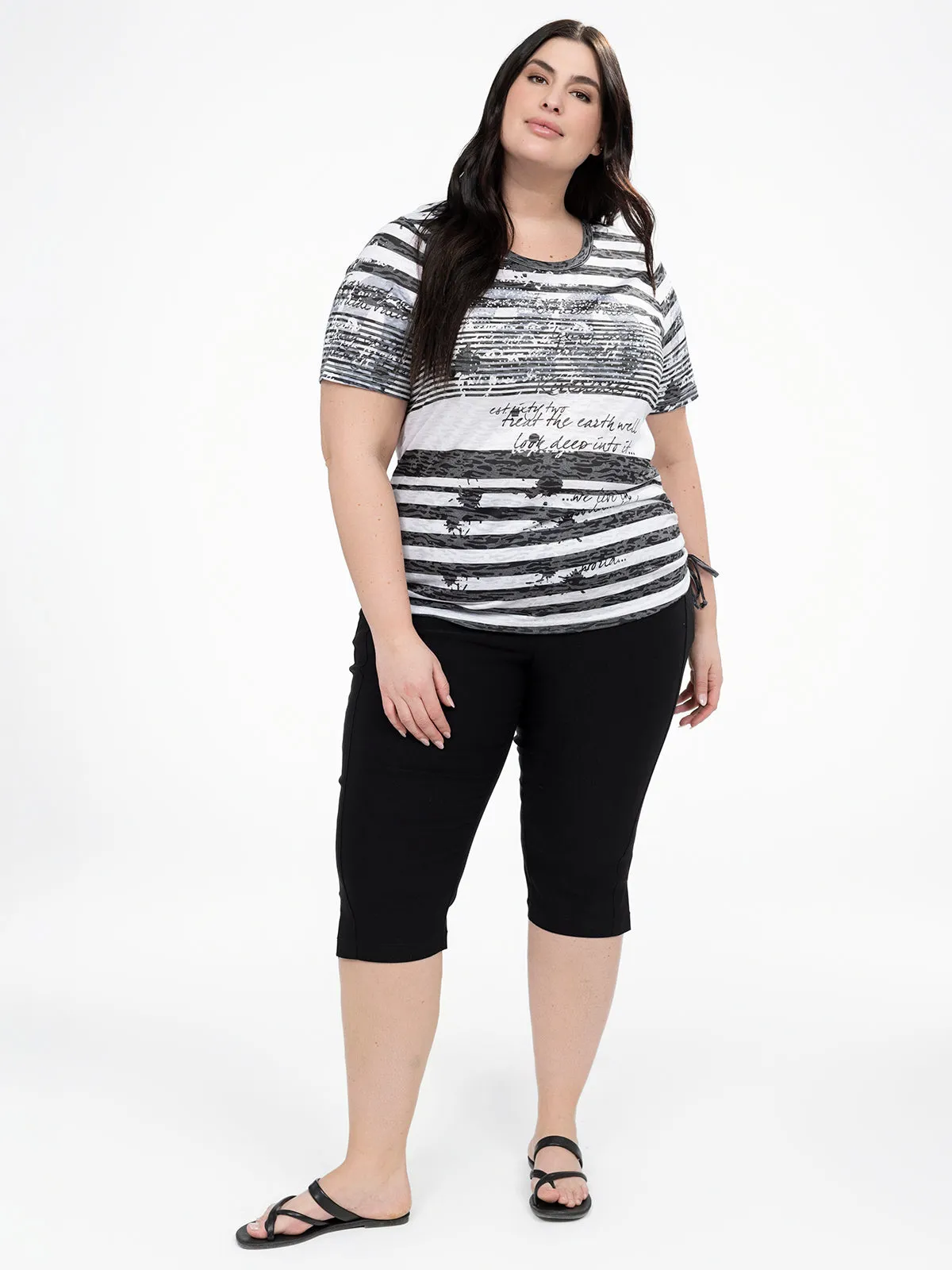 Short-sleeve semi-fitted t-shirt sold by Claire France product image thumbnail 2