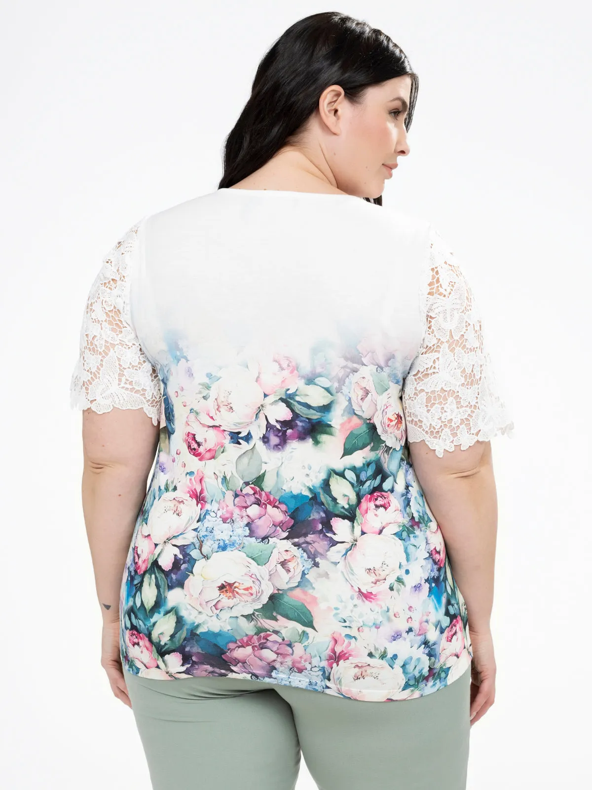 Short-sleeve semi-fitted t-shirt sold by Claire France product image thumbnail 3