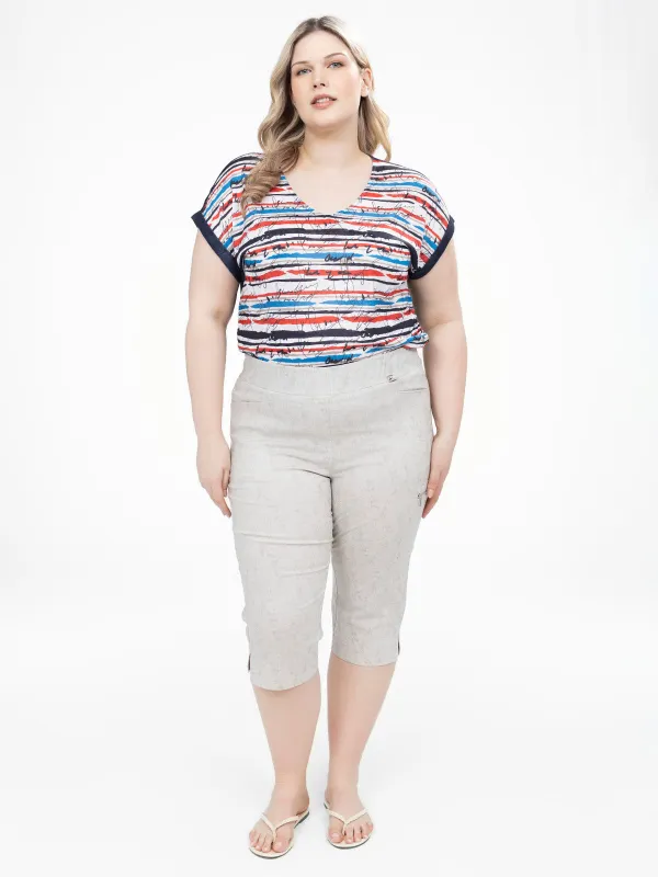 Straight fitted pull-on capri sold by Claire France