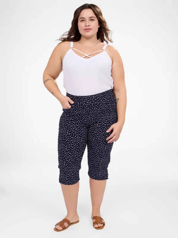 Straight fitted pull-on capri sold by Claire France