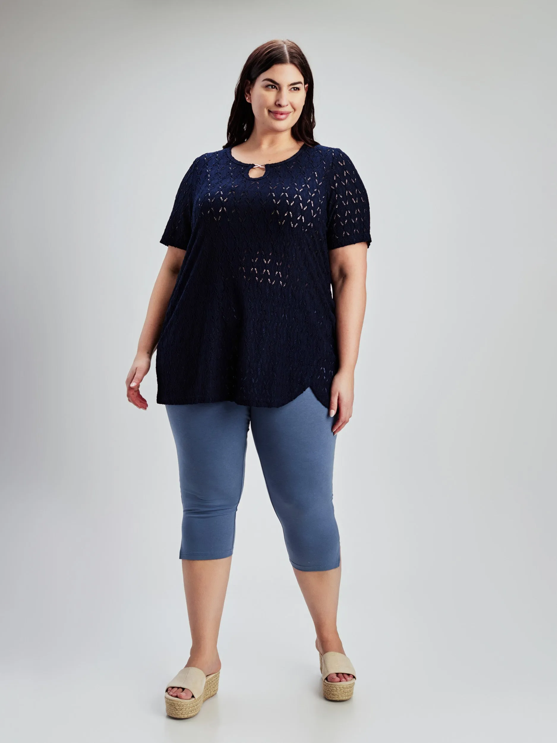 Short-sleeve semi-fitted tunic sold by Claire France product image thumbnail 5