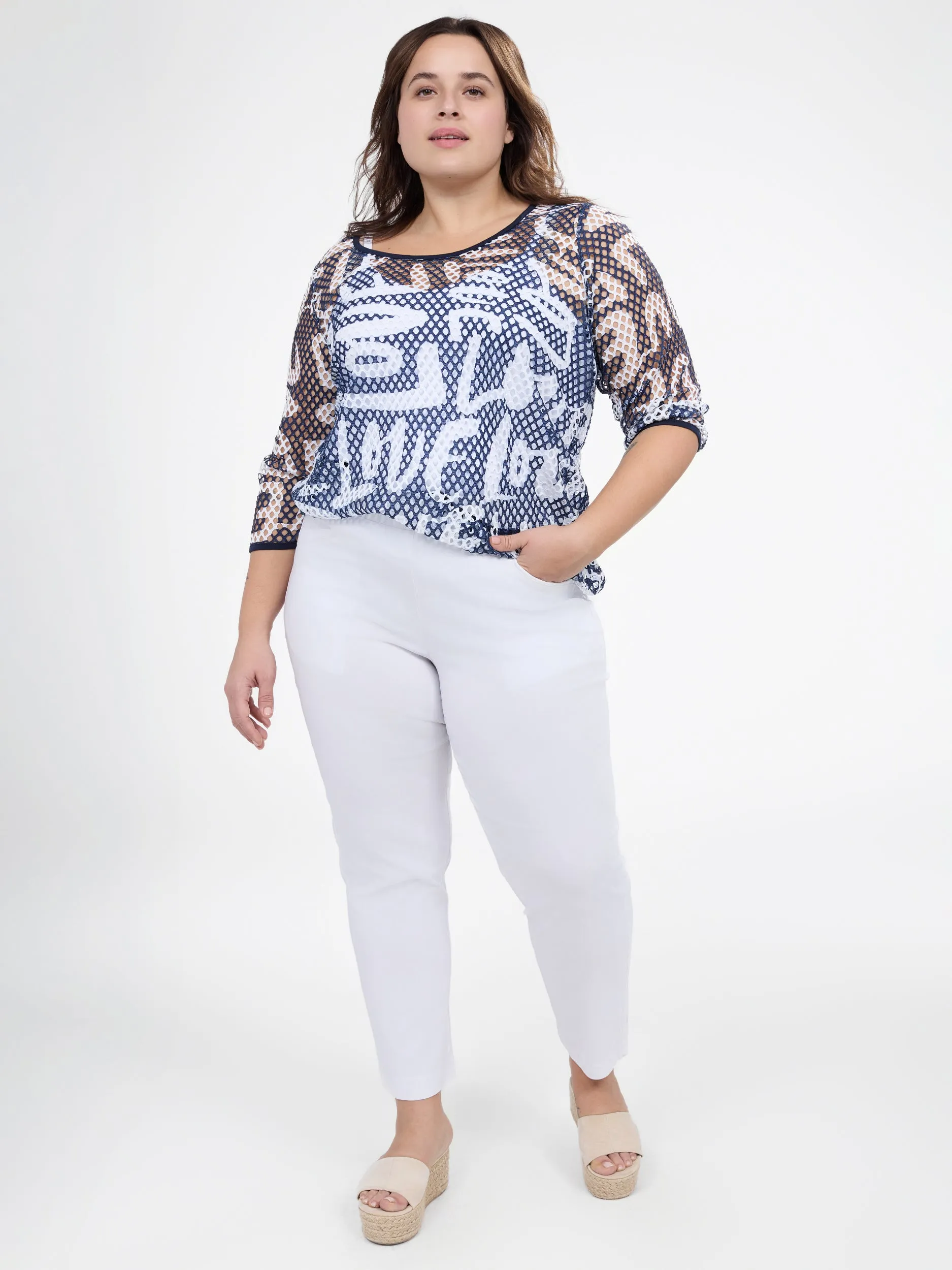 Straight semi-fitted pull-on pant sold by Claire France