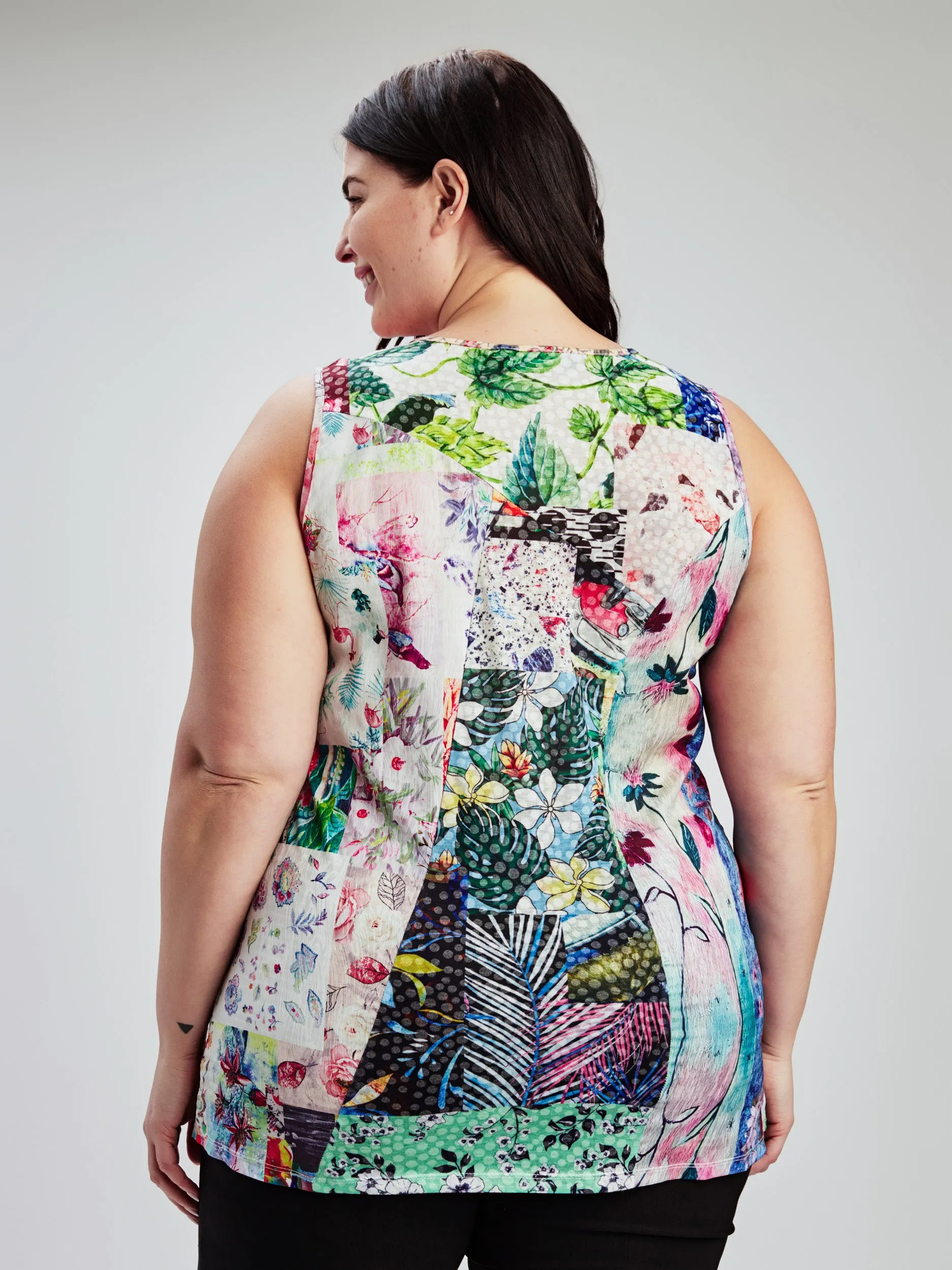 Sleeveless flared tunic sold by Claire France product image thumbnail 3