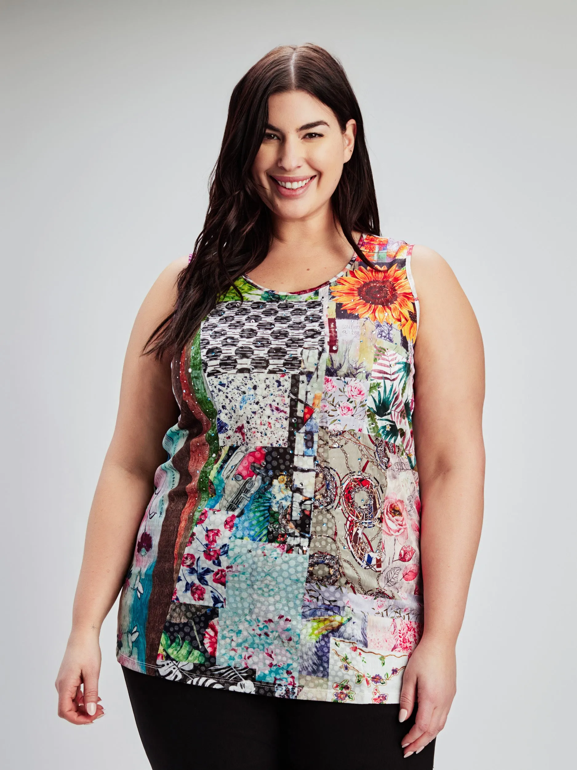 Sleeveless flared tunic sold by Claire France product image thumbnail 2