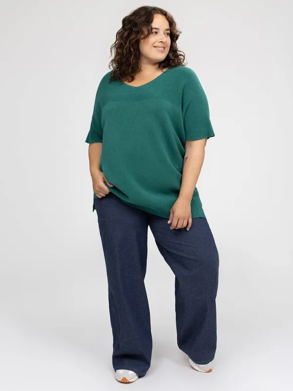 3/4-sleeve loose pullover sweater sold by Claire France