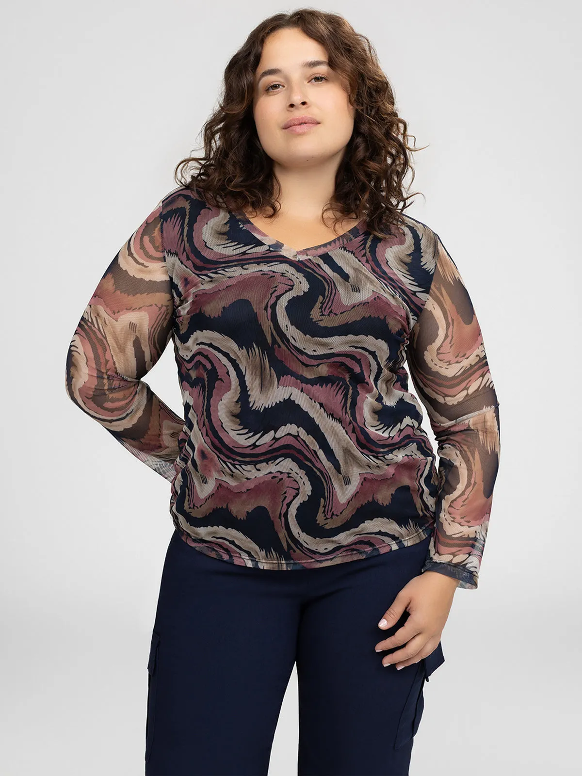 Long-sleeve semi-fitted t-shirt sold by Claire France product image thumbnail 5