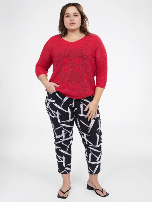 3/4-sleeve semi-fitted pullover sweater sold by Claire France