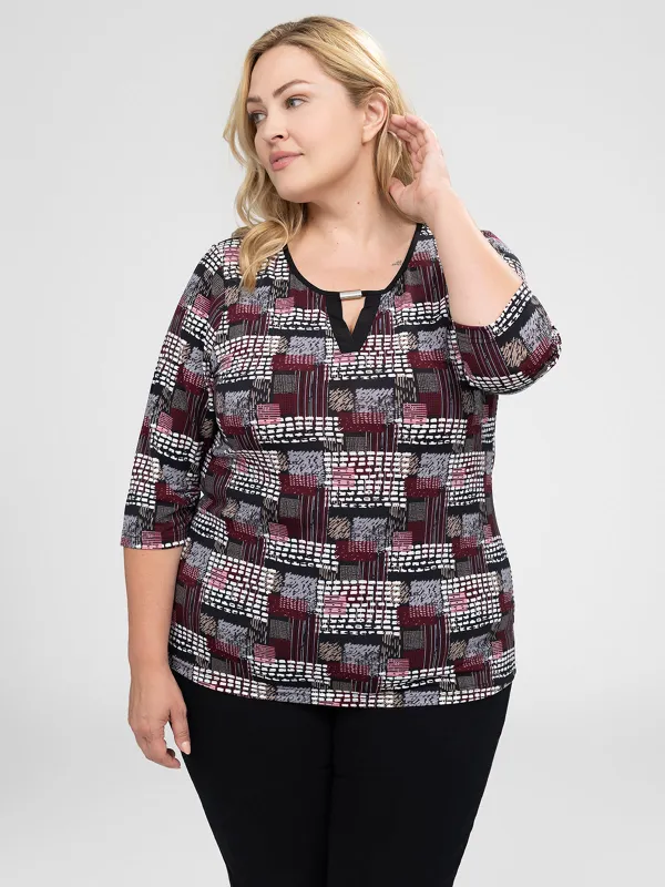 3/4-sleeve semi-fitted t-shirt sold by Claire France