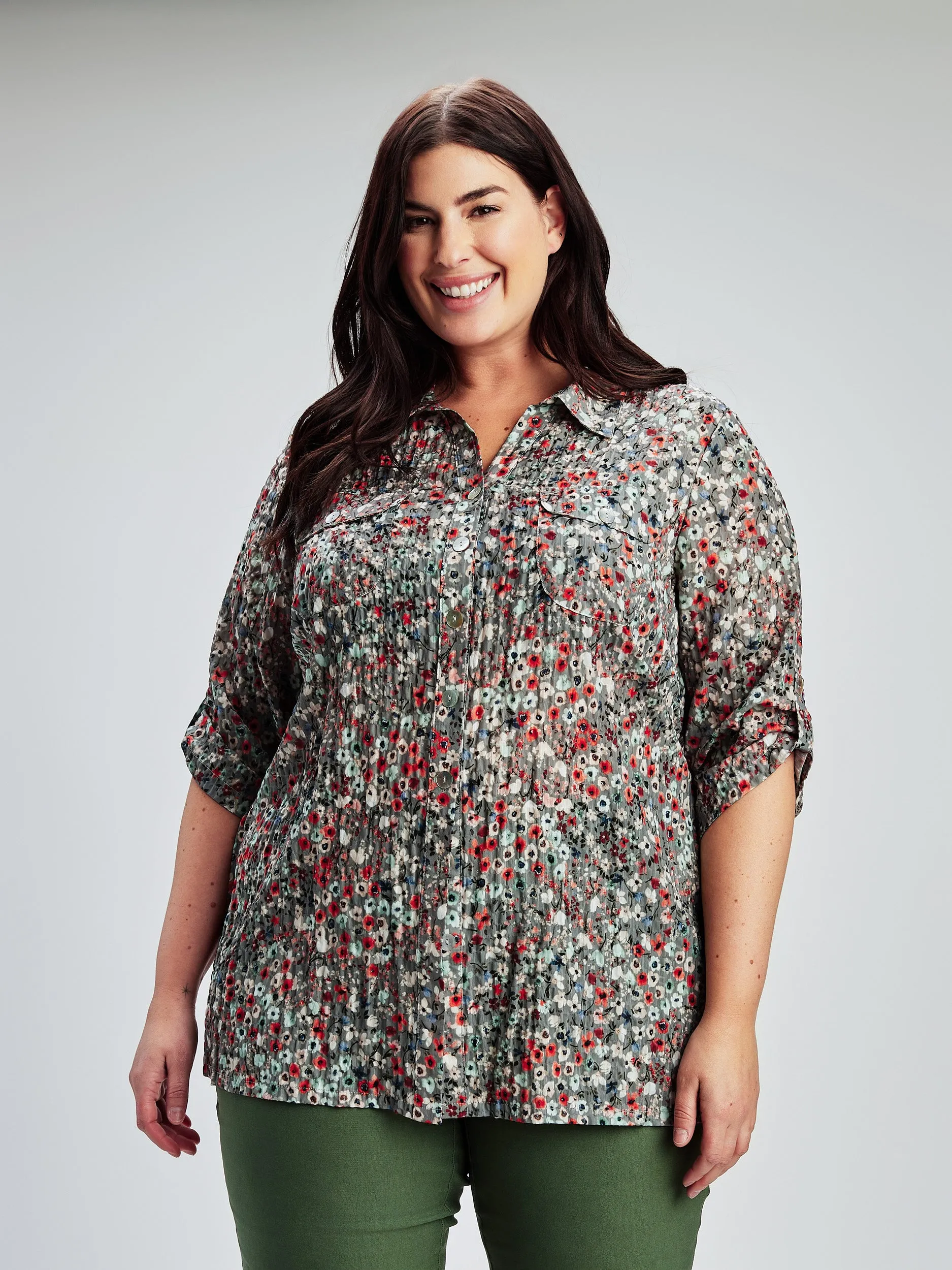 3/4-sleeve semi-fitted blouse with buttons sold by Claire France product image thumbnail 2