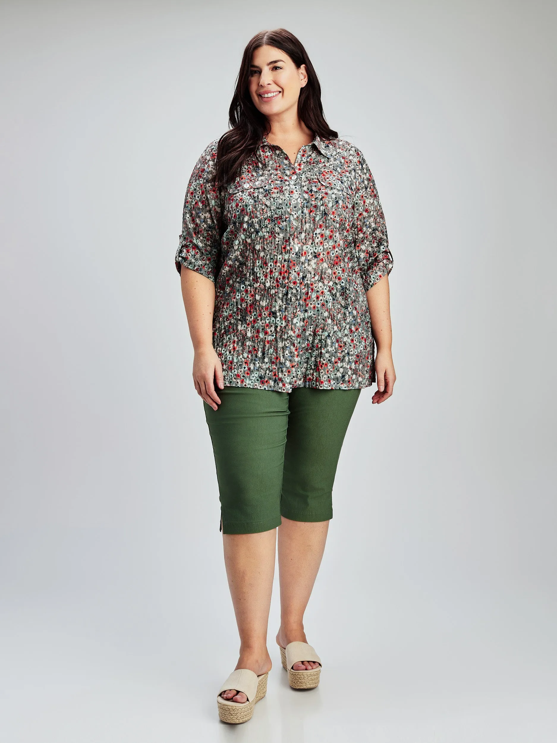 3/4-sleeve semi-fitted blouse with buttons sold by Claire France