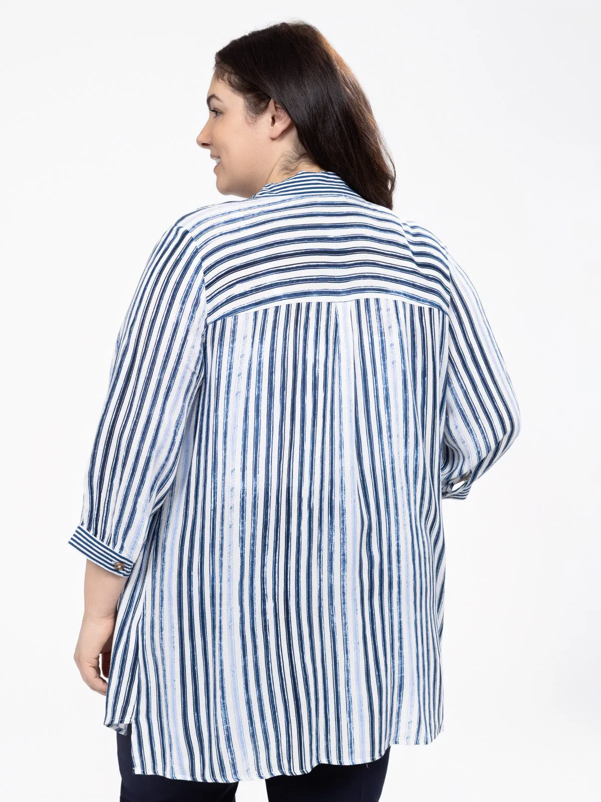 3/4-sleeve semi-fitted blouse with buttons sold by Claire France product image thumbnail 3