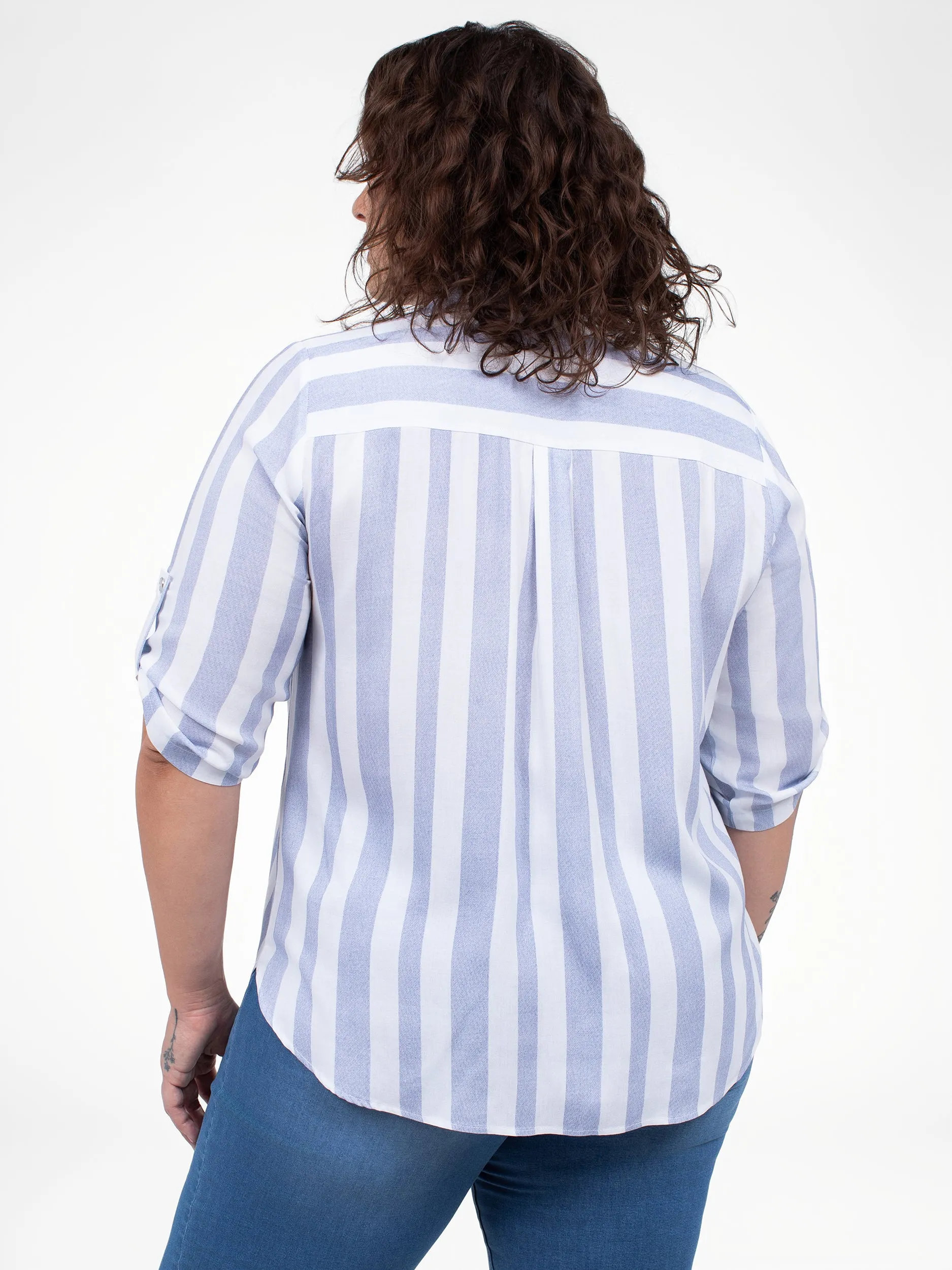 3/4-sleeve semi-fitted blouse with buttons sold by Claire France product image thumbnail 3