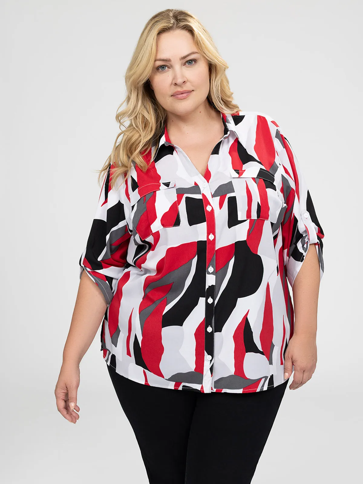 3/4-sleeve semi-fitted blouse with buttons sold by Claire France