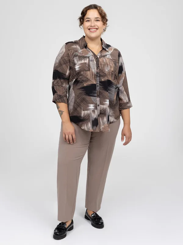 3/4-sleeve semi-fitted blouse with buttons sold by Claire France