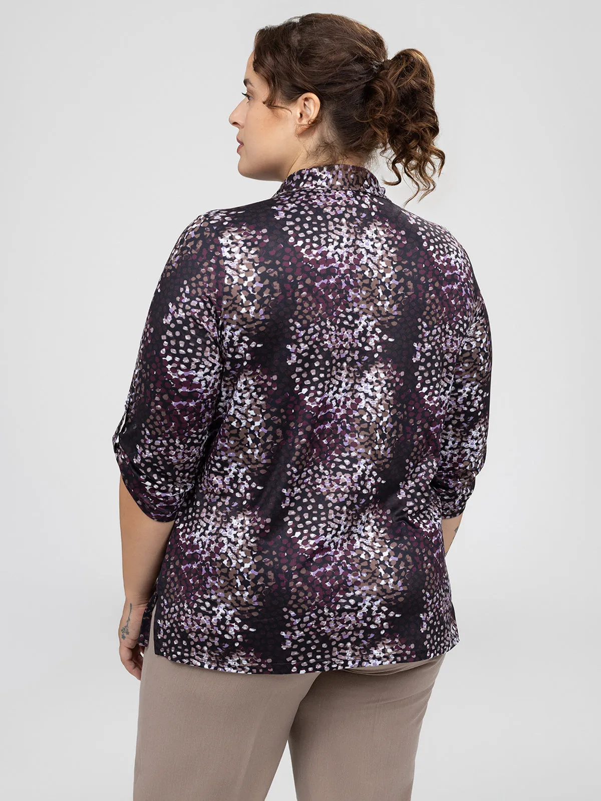 3/4-sleeve semi-fitted blouse with buttons sold by Claire France product image thumbnail 3