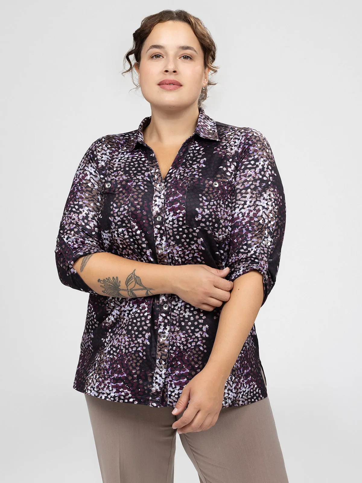 3/4-sleeve semi-fitted blouse with buttons sold by Claire France product image thumbnail 2