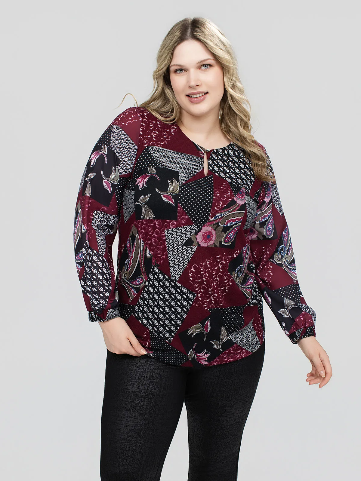 Long-sleeve semi-fitted t-shirt sold by Claire France