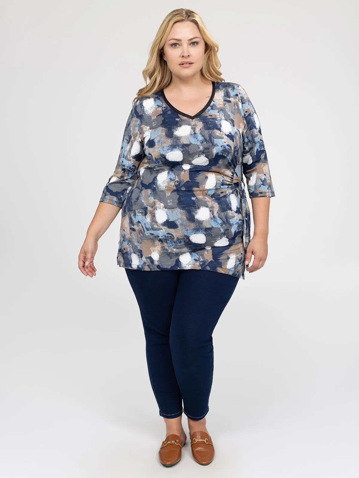 3/4-sleeve tunic sold by Claire France product image thumbnail 2