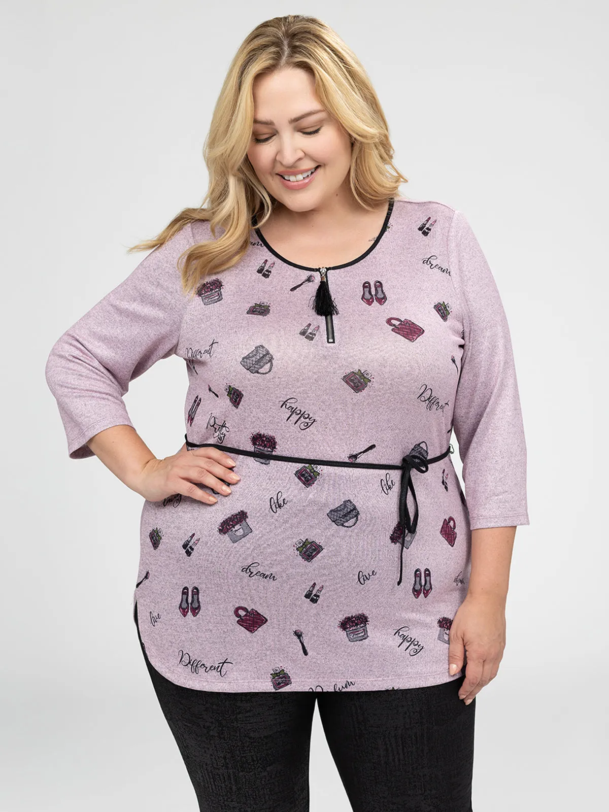 3/4-sleeve semi-fitted tunic sold by Claire France