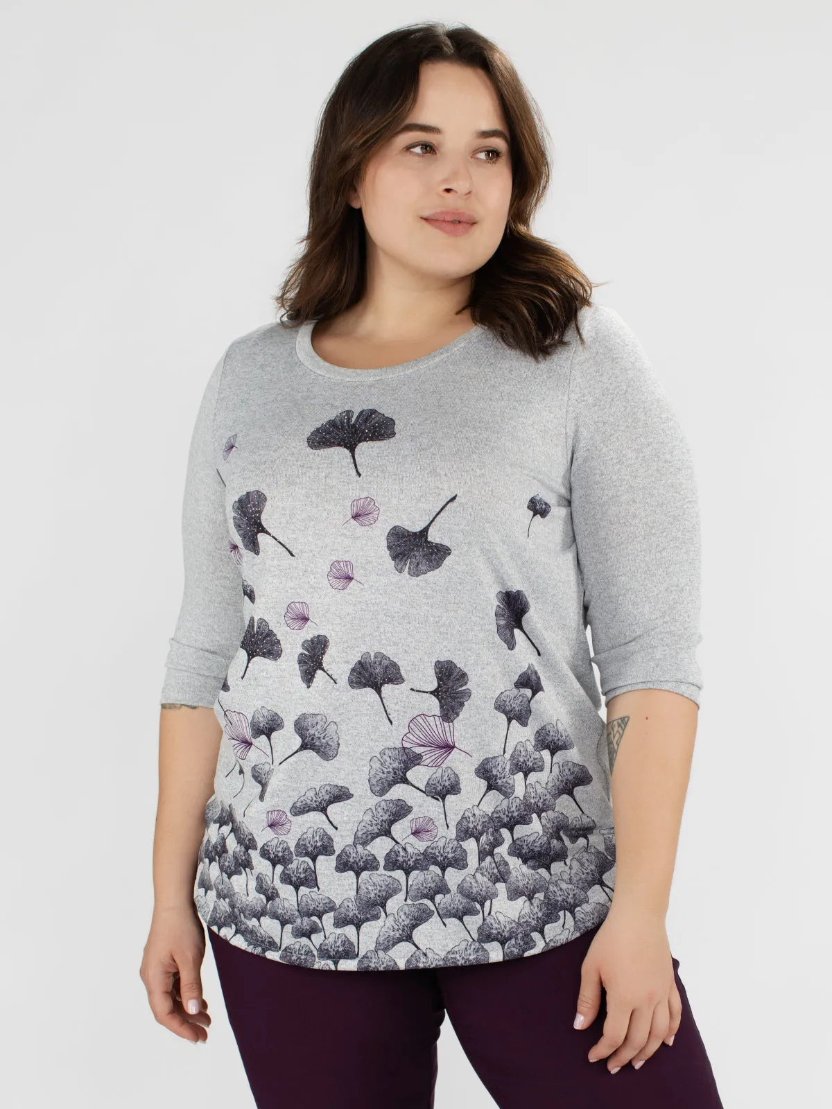 3/4-sleeve semi-fitted tunic sold by Claire France