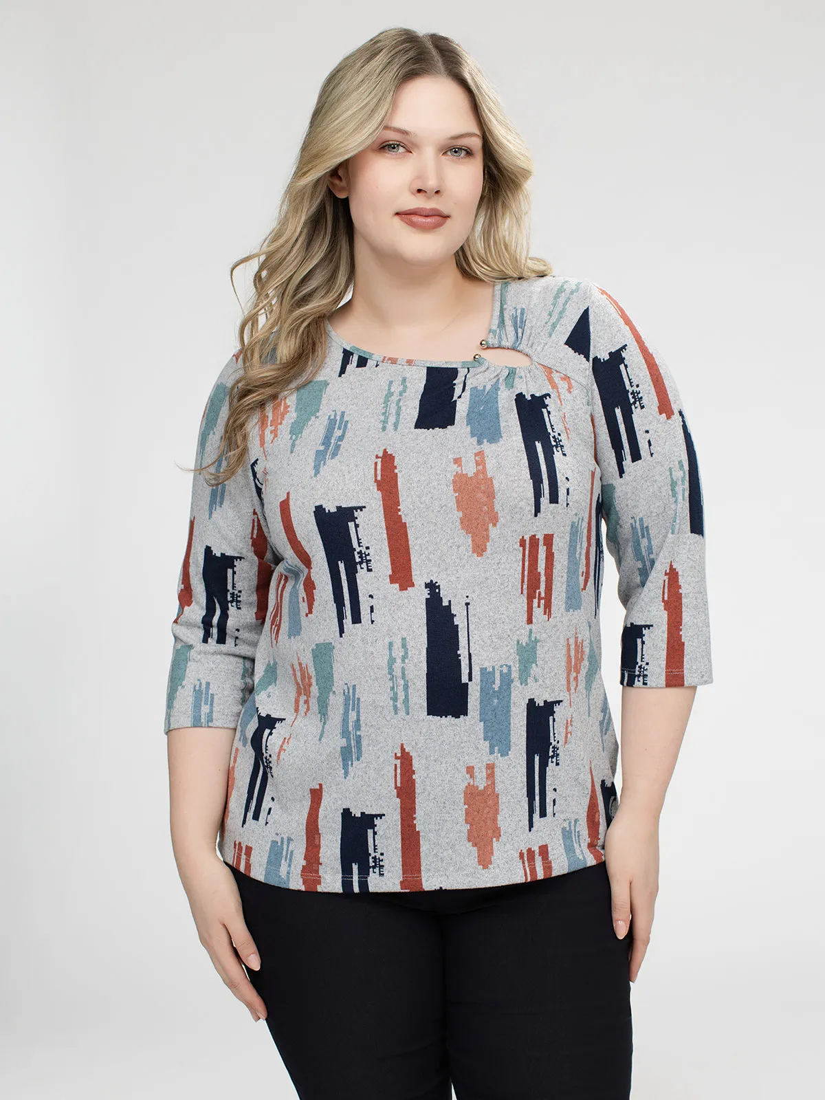 3/4-sleeve semi-fitted tunic sold by Claire France