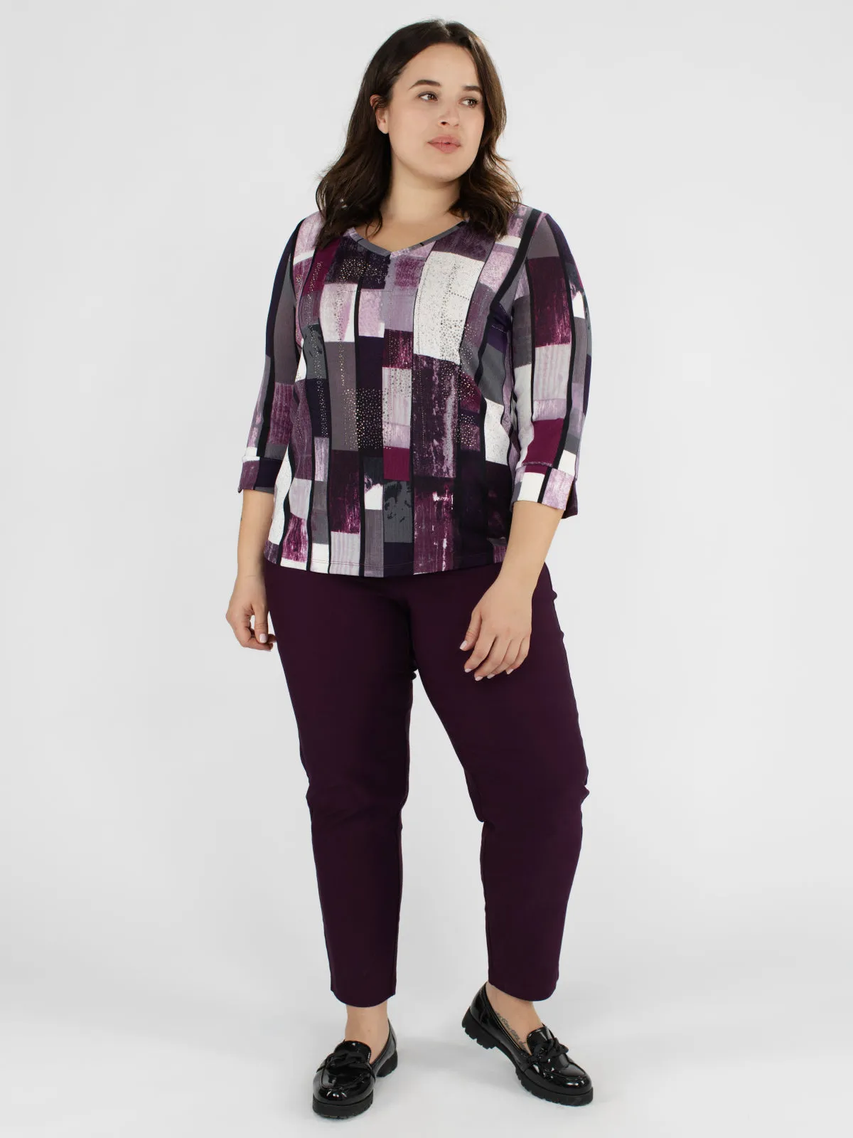 3/4-sleeve semi-fitted t-shirt sold by Claire France product image thumbnail 2