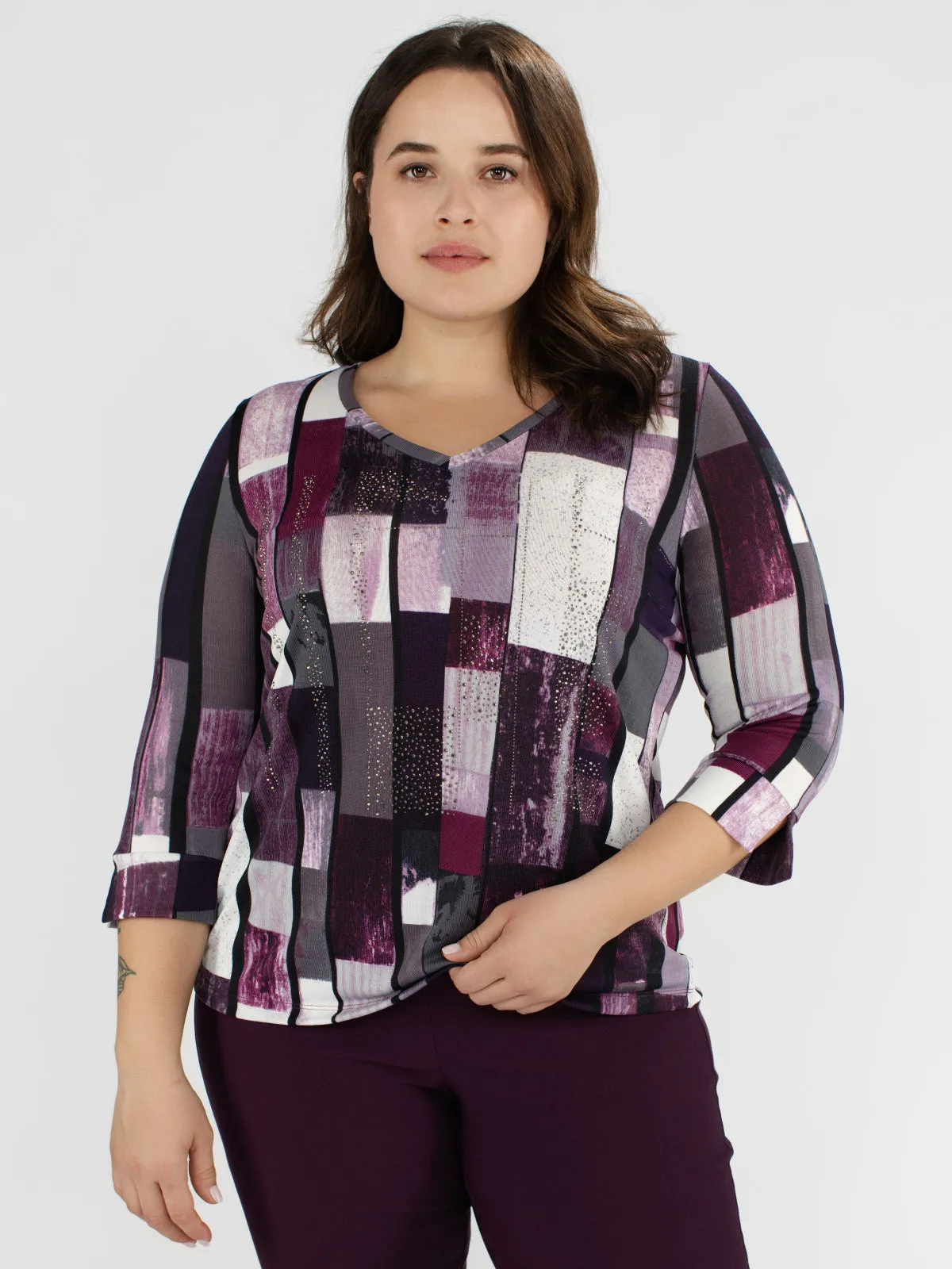 3/4-sleeve semi-fitted t-shirt sold by Claire France