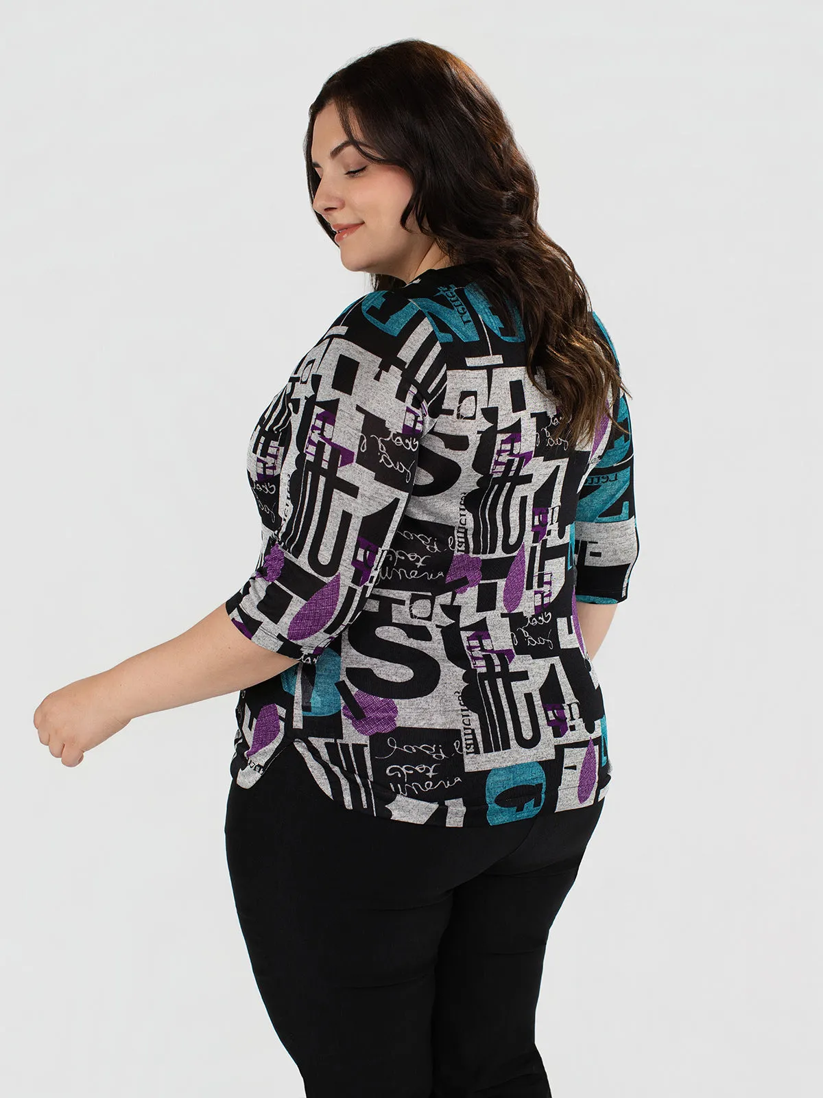 3/4-sleeve semi-fitted t-shirt sold by Claire France