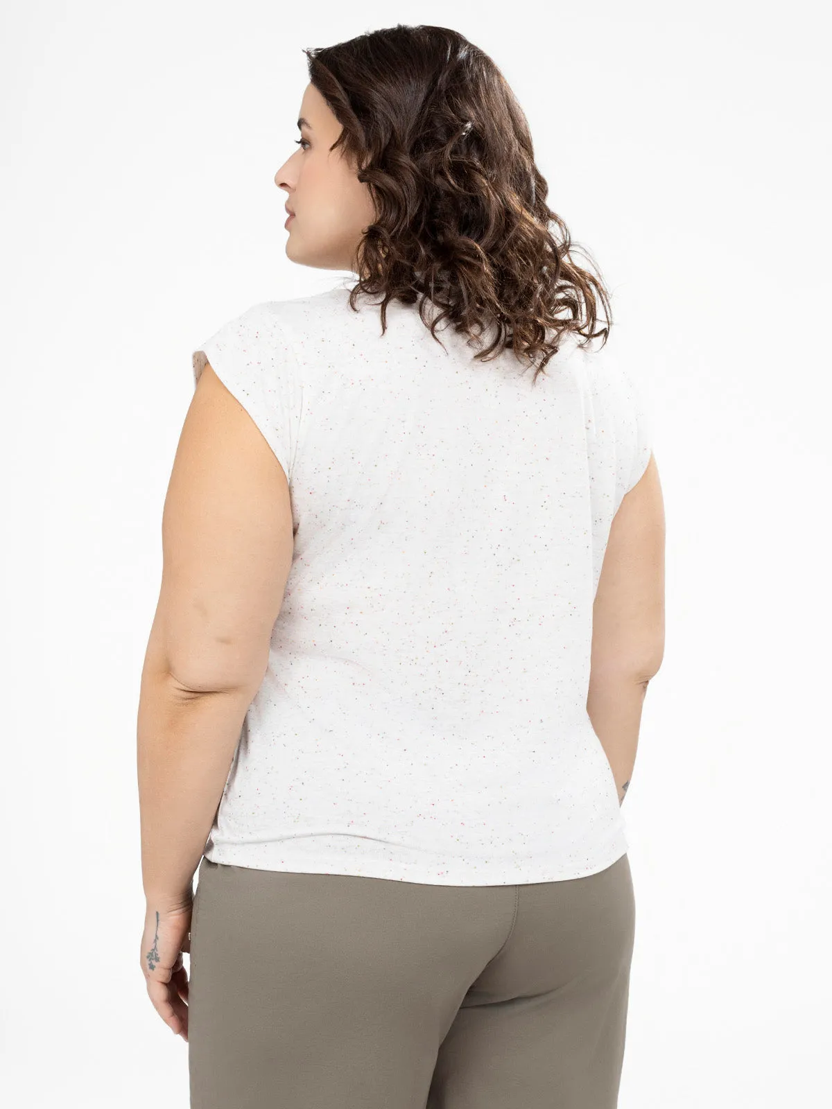 Short-sleeve semi-fitted t-shirt sold by Claire France product image thumbnail 3