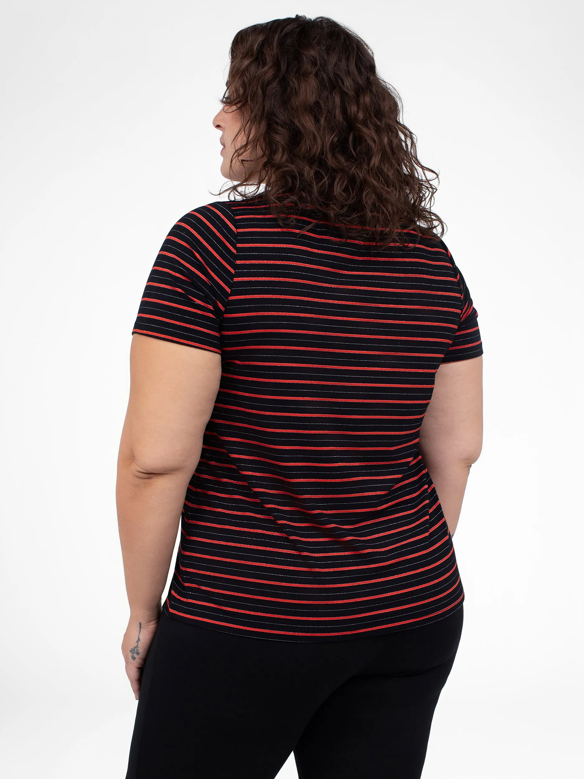 Short-sleeve semi-fitted t-shirt sold by Claire France product image thumbnail 3