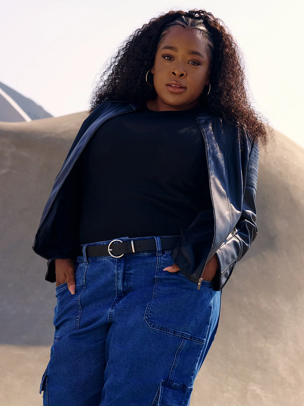 Long-sleeve semi-fitted vest sold by Claire France