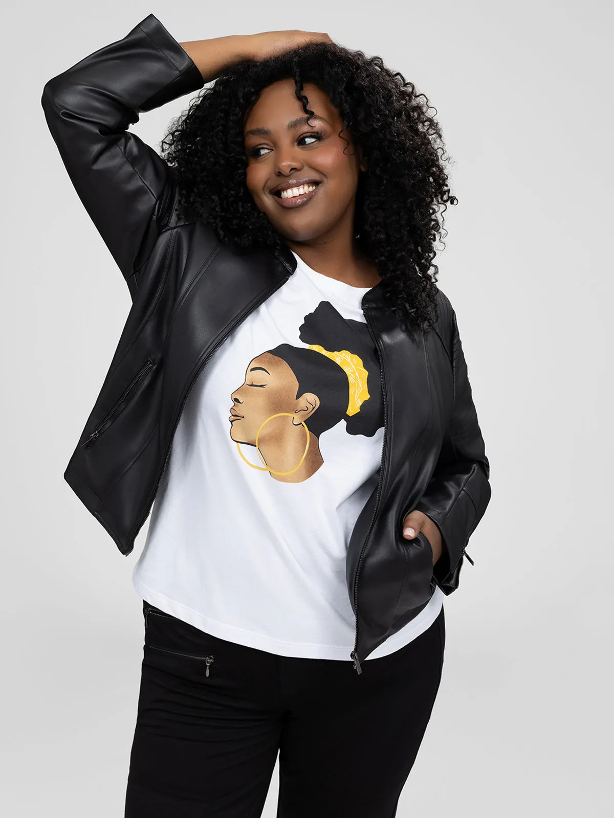 Long-sleeve semi-fitted vest sold by Claire France product image thumbnail 2