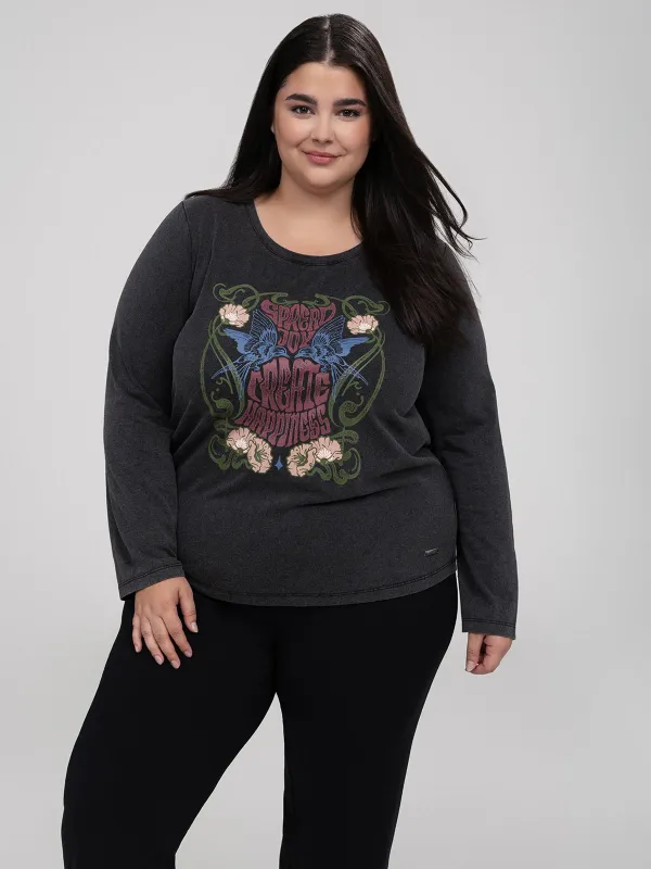 Long-sleeve t-shirt sold by Claire France