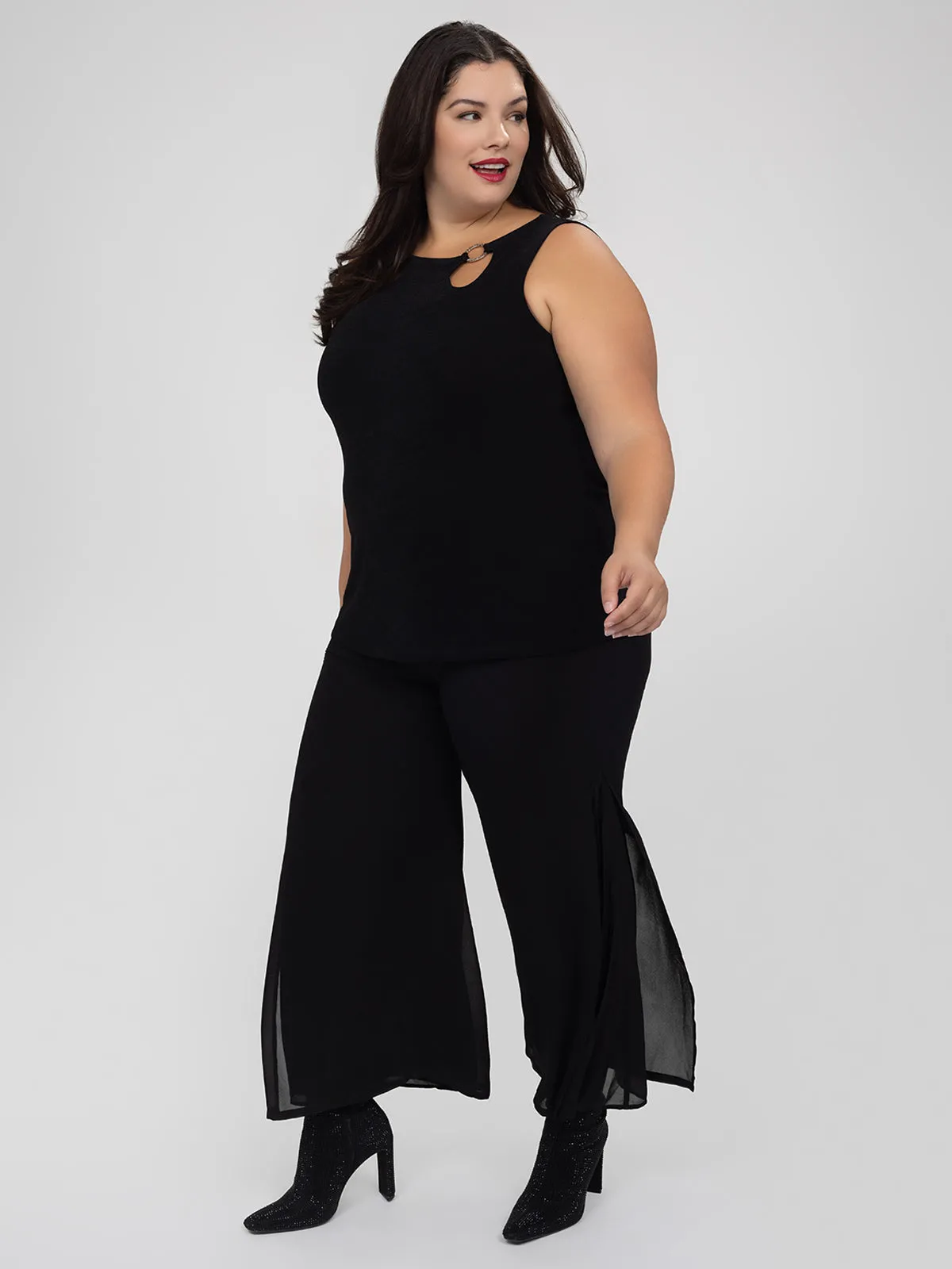 Semi-fitted tank top sold by Claire France product image thumbnail 2