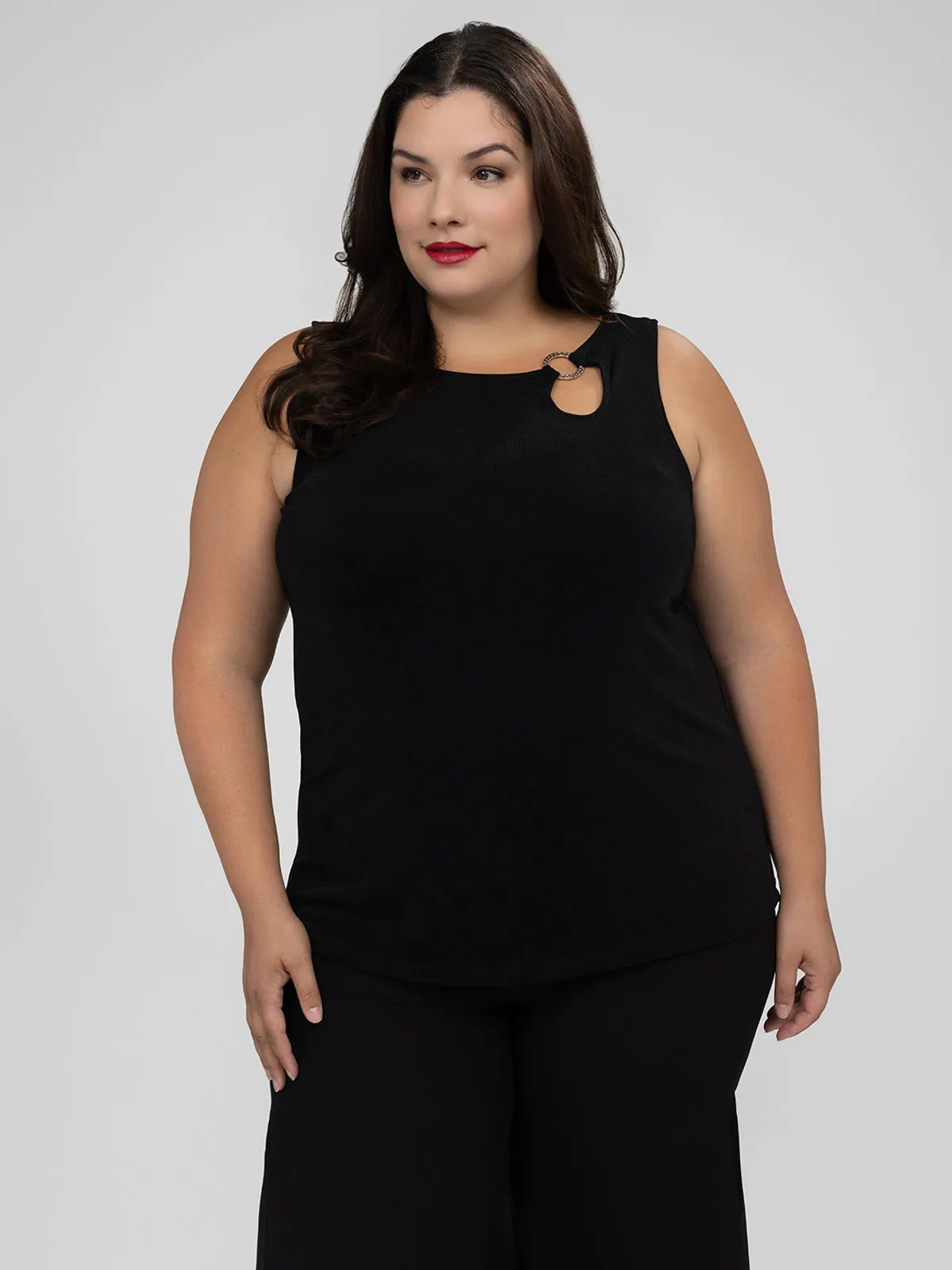 Semi-fitted tank top sold by Claire France