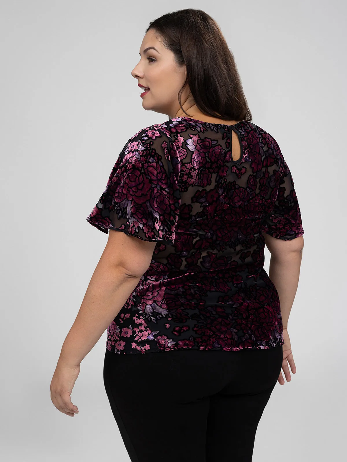 Short-sleeve semi-fitted t-shirt sold by Claire France product image thumbnail 3