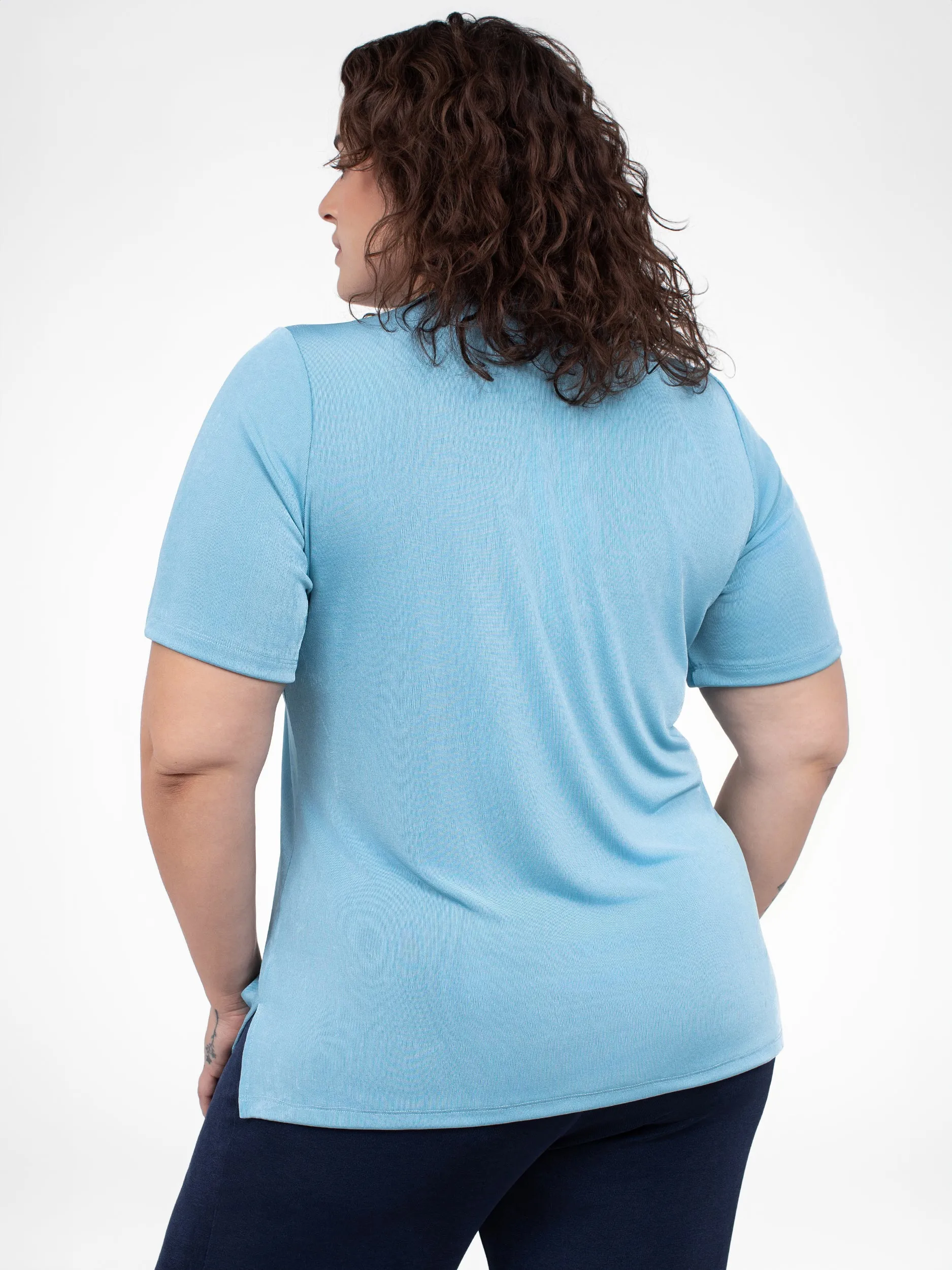 Short-sleeve semi-fitted tunic sold by Claire France product image thumbnail 3