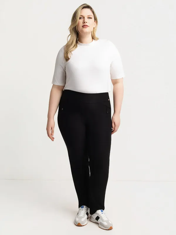 Straight fitted pull-on pant made by Claire France