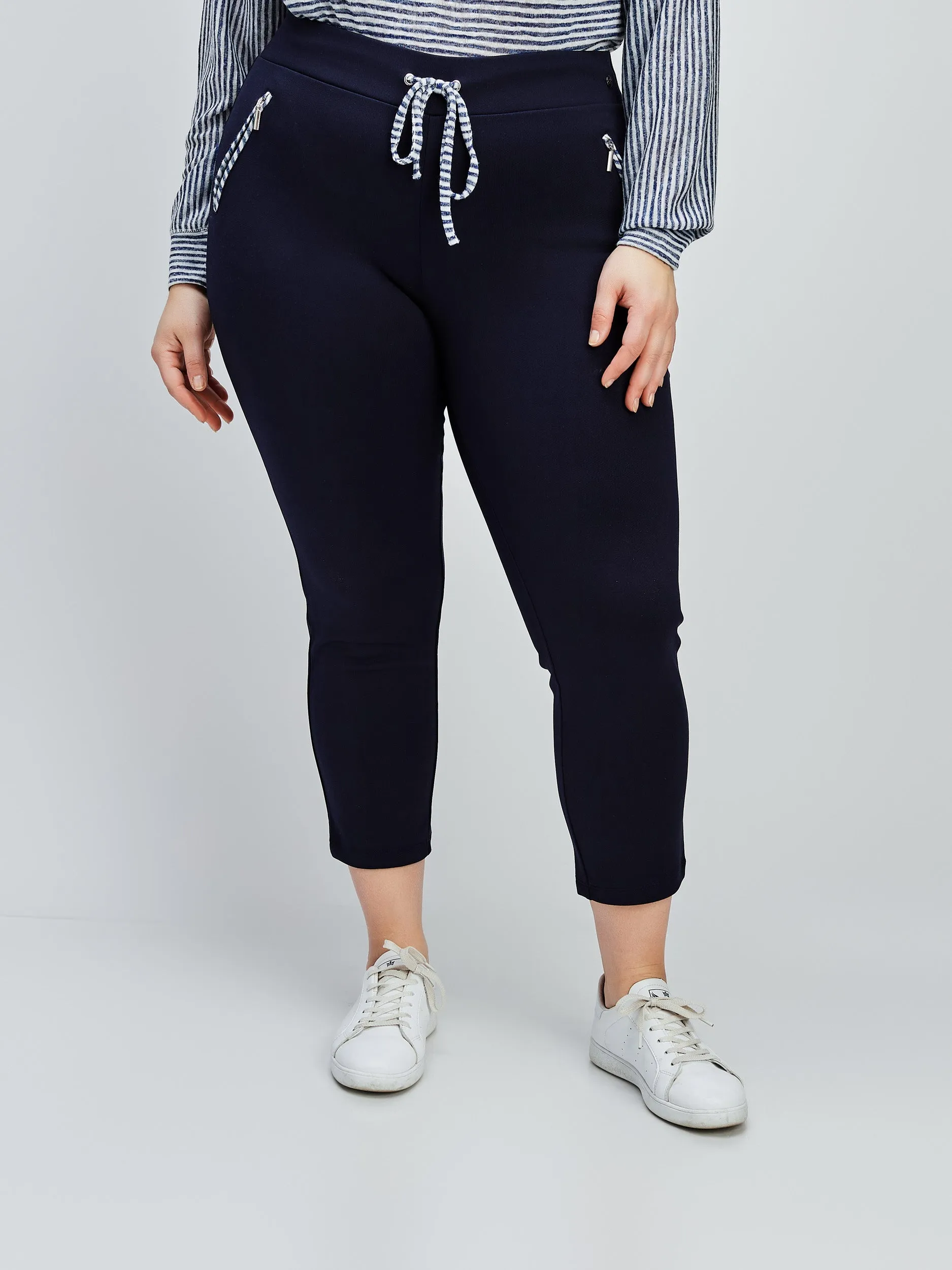 Semi-fitted lounge pant sold by Claire France product image thumbnail 2