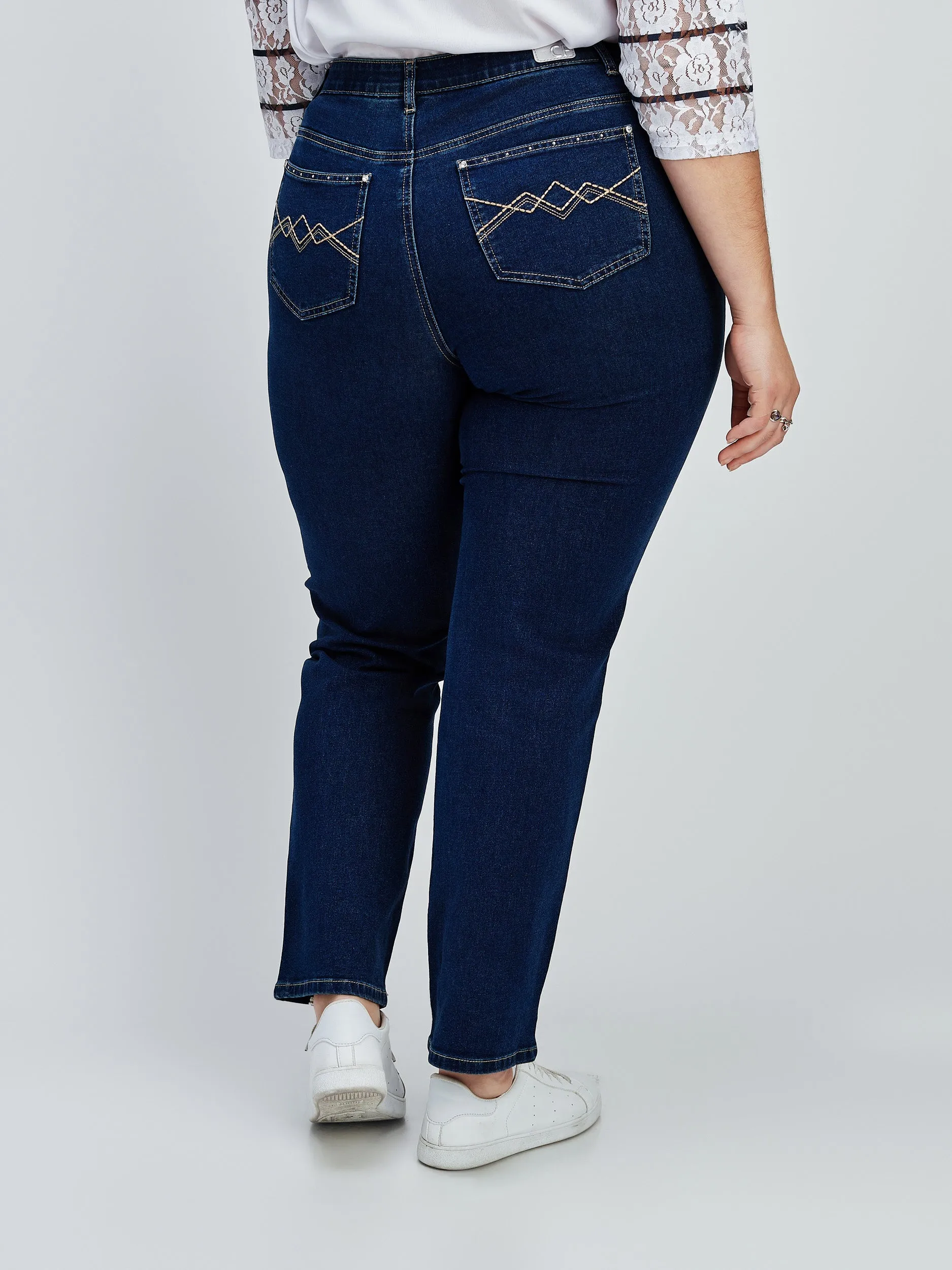 Straight semi-fitted jean sold by Claire France product image thumbnail 3