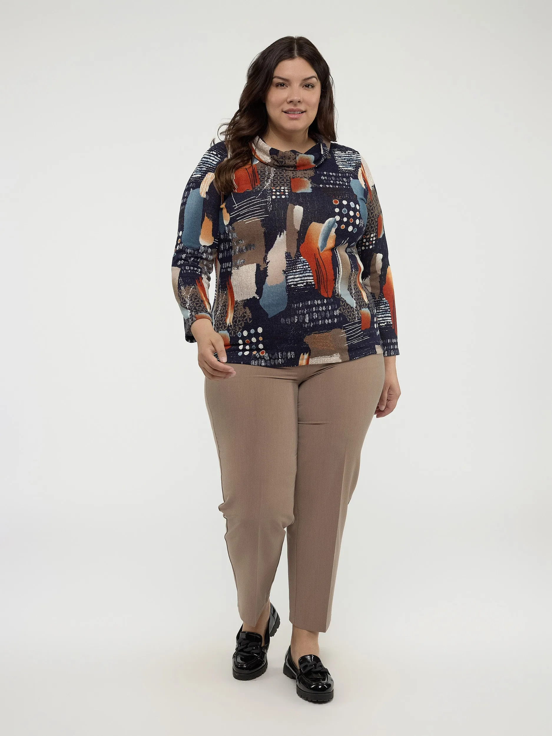 Long-sleeve semi-fitted t-shirt sold by Claire France