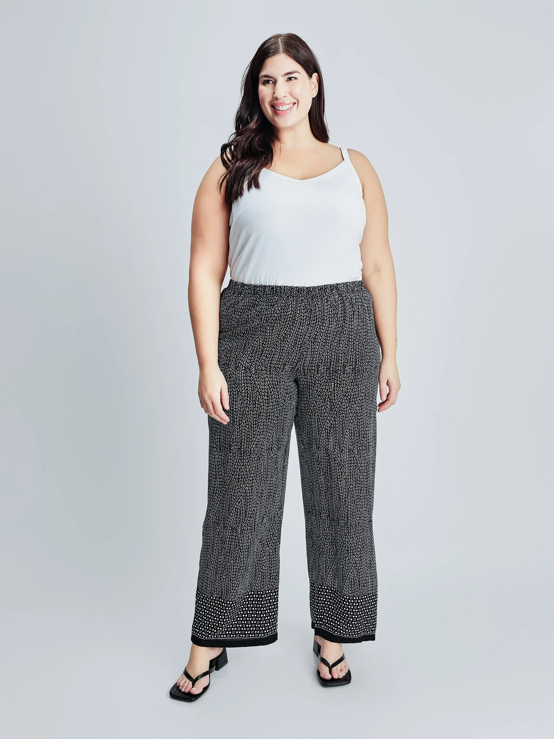 Casual pants sold by Claire France