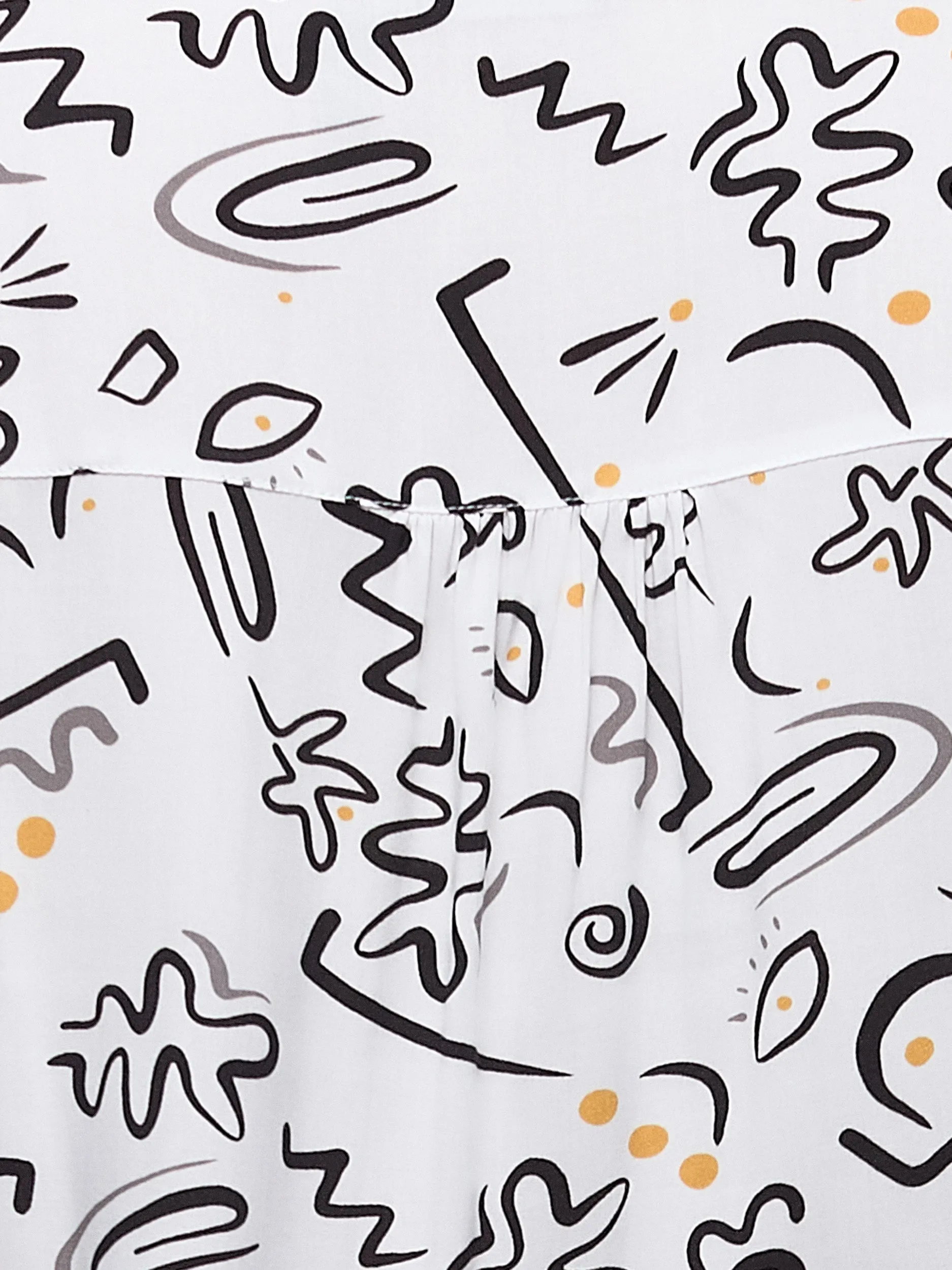 Long-sleeve semi-fitted blouse with buttons sold by Claire France product image thumbnail 4